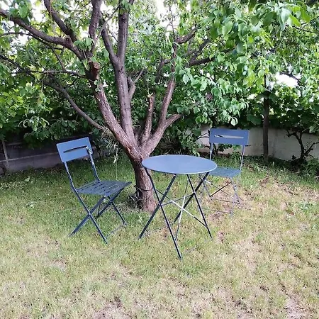 Διαμέρισμα Grand Avec Jardin Et Entree Privative A Noter Reservations De 3 Nuits Minimum *